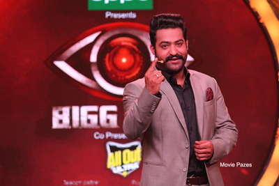 jr-ntr-stills-from-big-boss-show